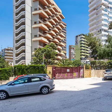 Europa Center 12-b Levante Apartament *