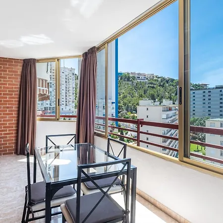 Europa Center 12-b Levante Apartament