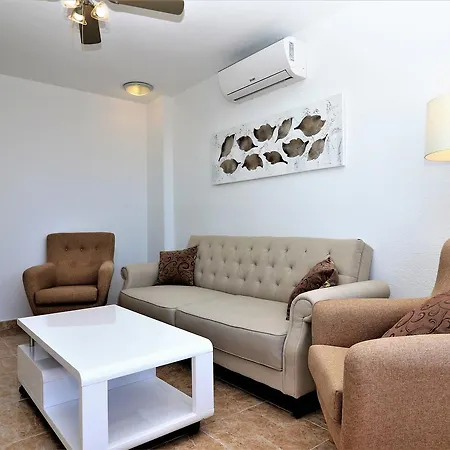 Europa Center 12-b Levante Apartament *