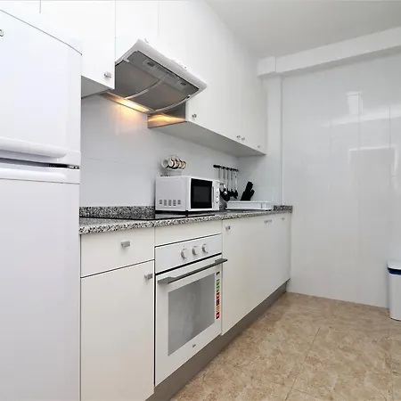 Europa Center 12-b Levante Apartament *