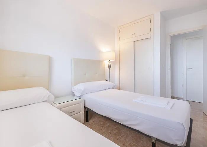 Europa Center 12-b Levante * Бенидорм