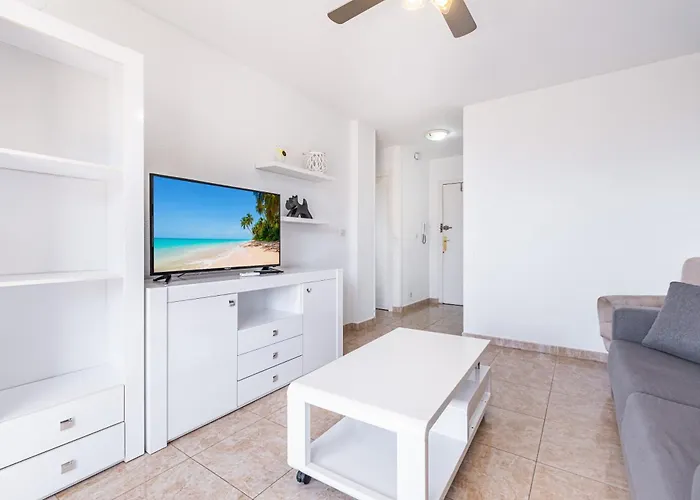 Апартаменты Europa Center 12-b Levante *