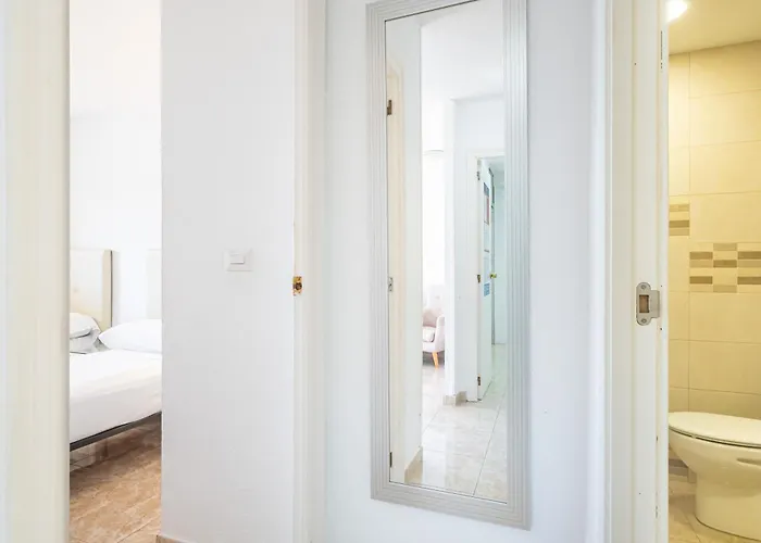 Europa Center 12-b Levante Апартаменты